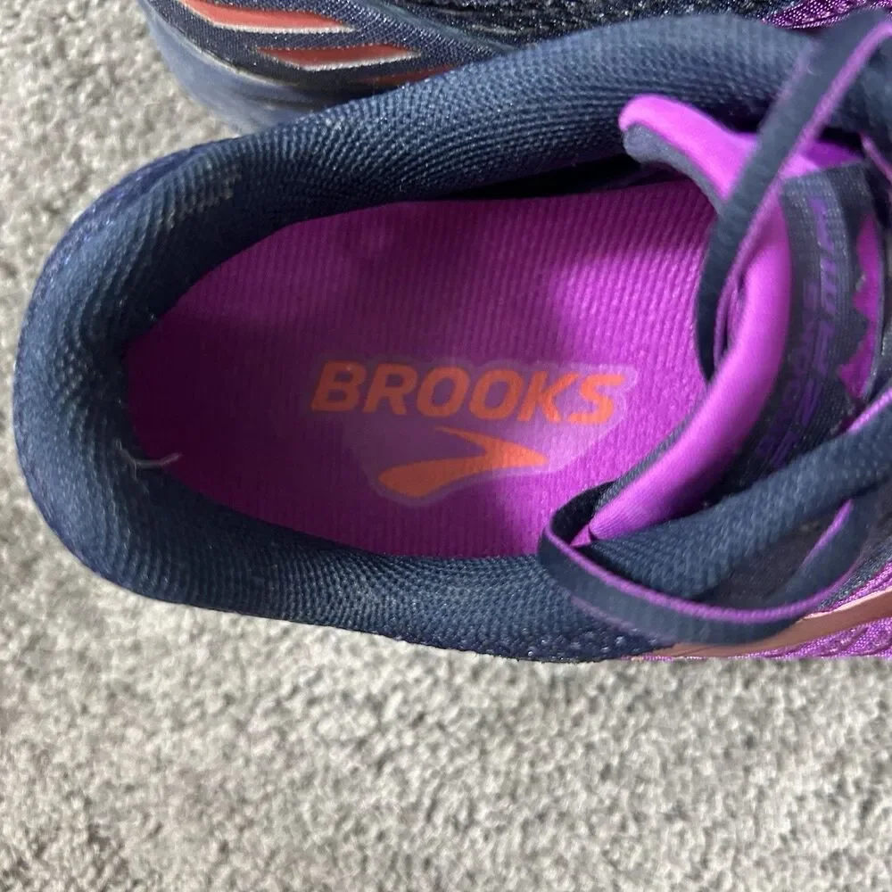 Brooks Mazama 1202271B596 Women's Size 7 Purple Black Trail Running Shoes Used